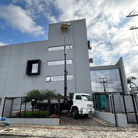 Sima Munck locação de guindaste em Joinville